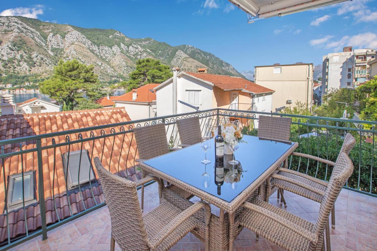 Seafoam Kotor